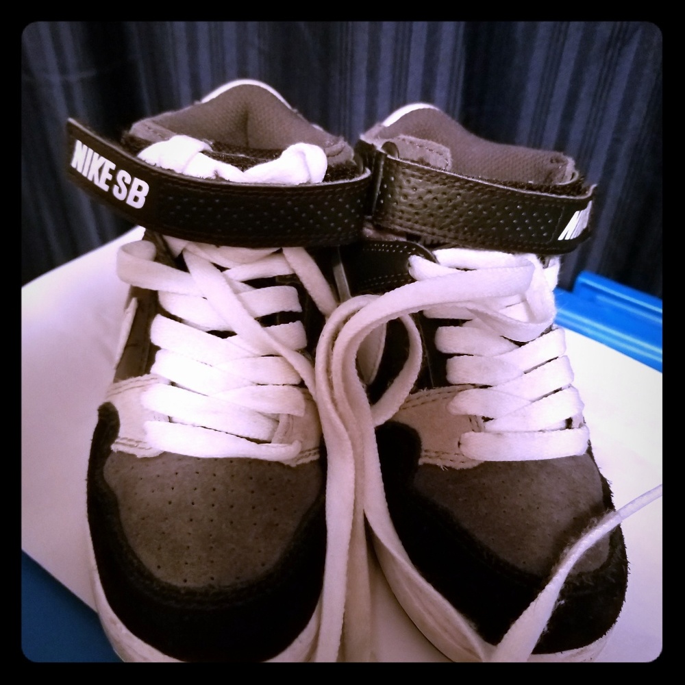 Nike boy shoes!